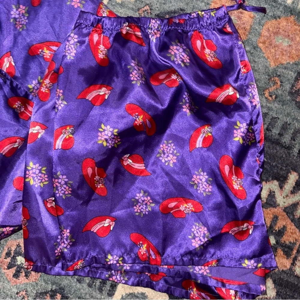 Kathryn 2 Piece Pajama Set Purple With Red Hats Size 2X Satin Shorts & SS Top - Picture 8 of 8